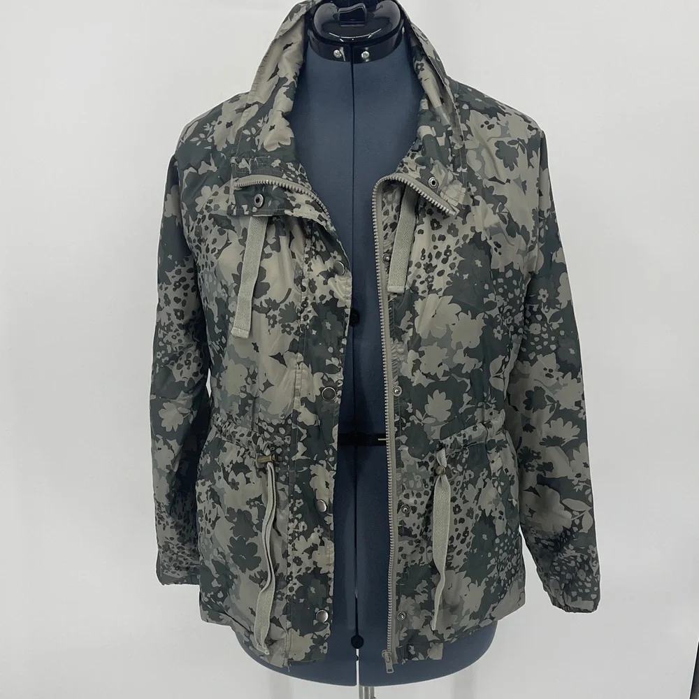 Maurices Utility Jacket - Green and Gray CAMO WOMENS SIZE S DRAWSTRING WAIST